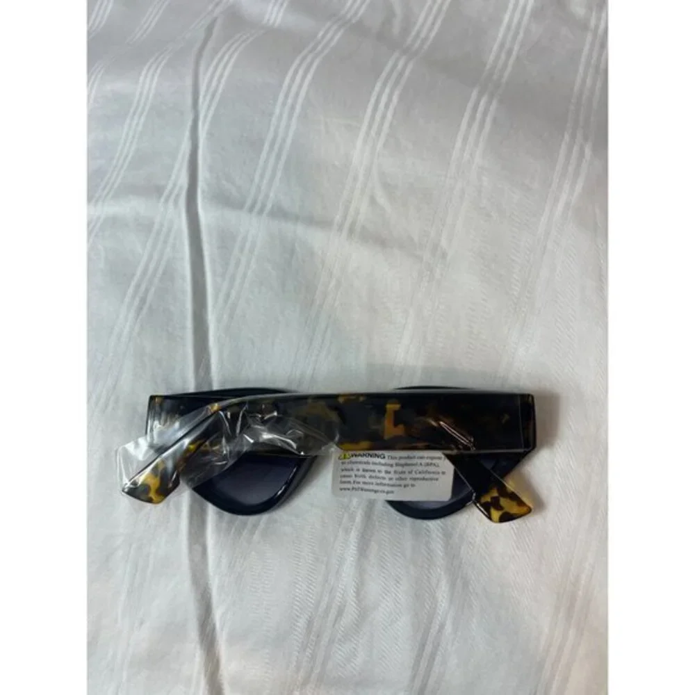 When I‎ Come Around Cat Eye Frame Sunglasses Tortoise